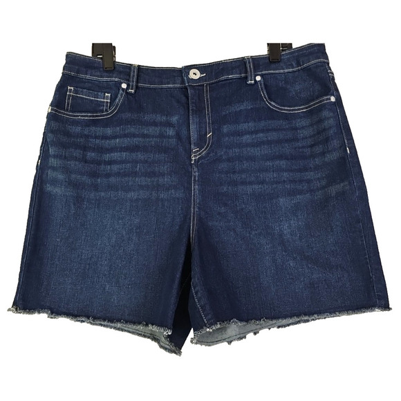 Style & Co ~Woman Size 14~ Blue Denim Fray Hem High Rise Shorts Stretch NWT. - Picture 1 of 14